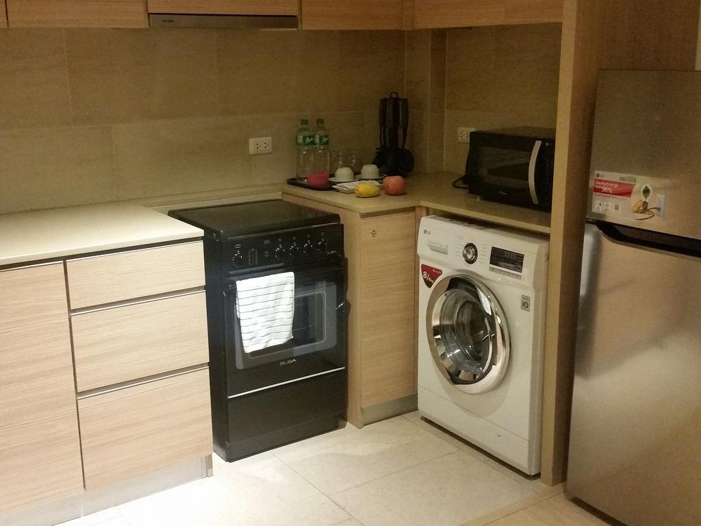 Shang Luxury Suites Mandaluyong Phòng bức ảnh