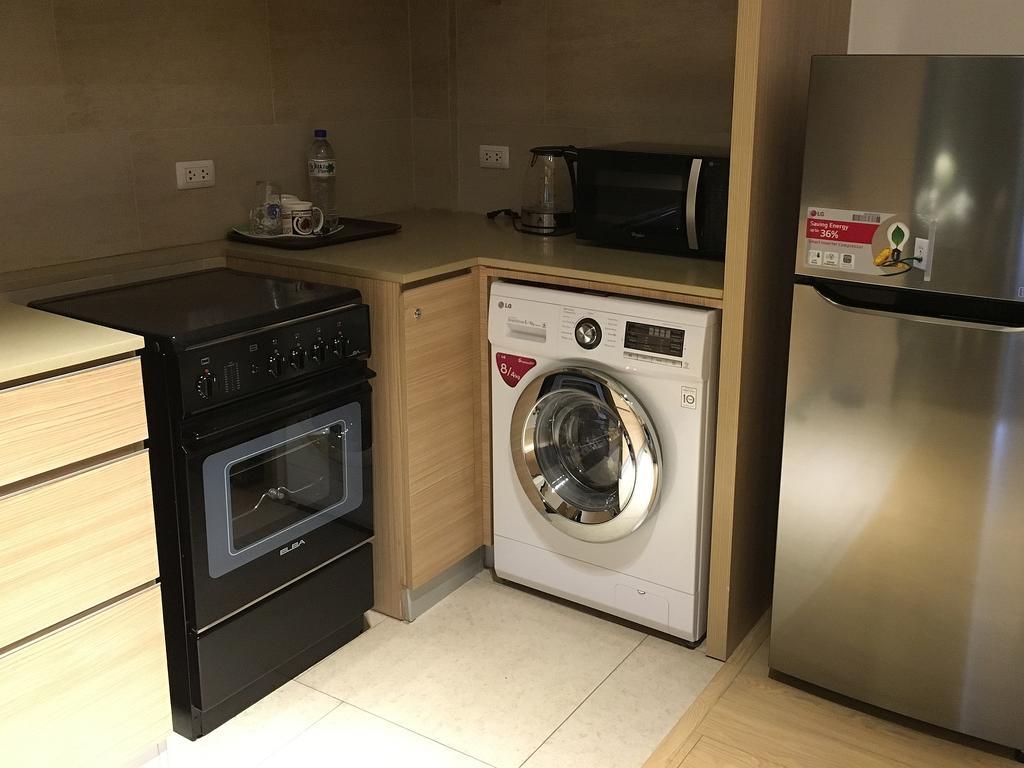Shang Luxury Suites Mandaluyong Phòng bức ảnh