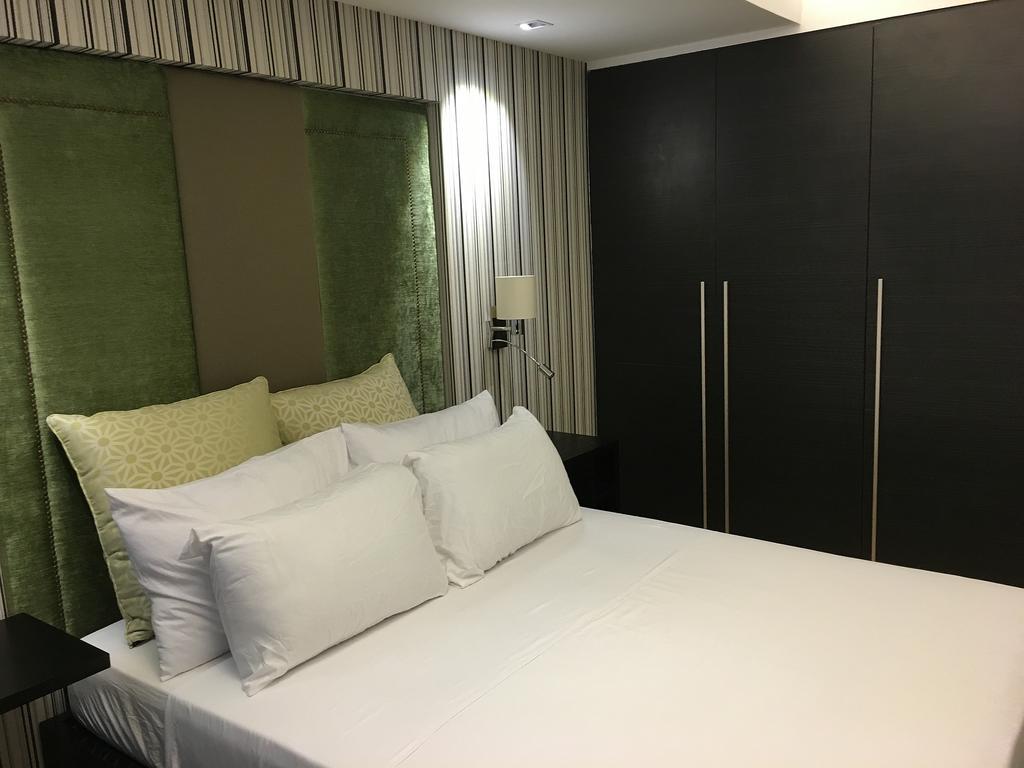 Shang Luxury Suites Mandaluyong Phòng bức ảnh