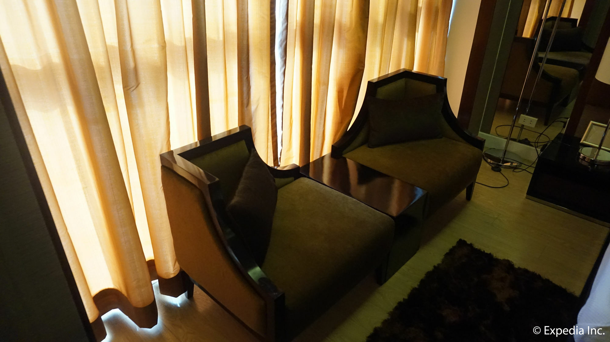 Shang Luxury Suites Mandaluyong Ngoại thất bức ảnh